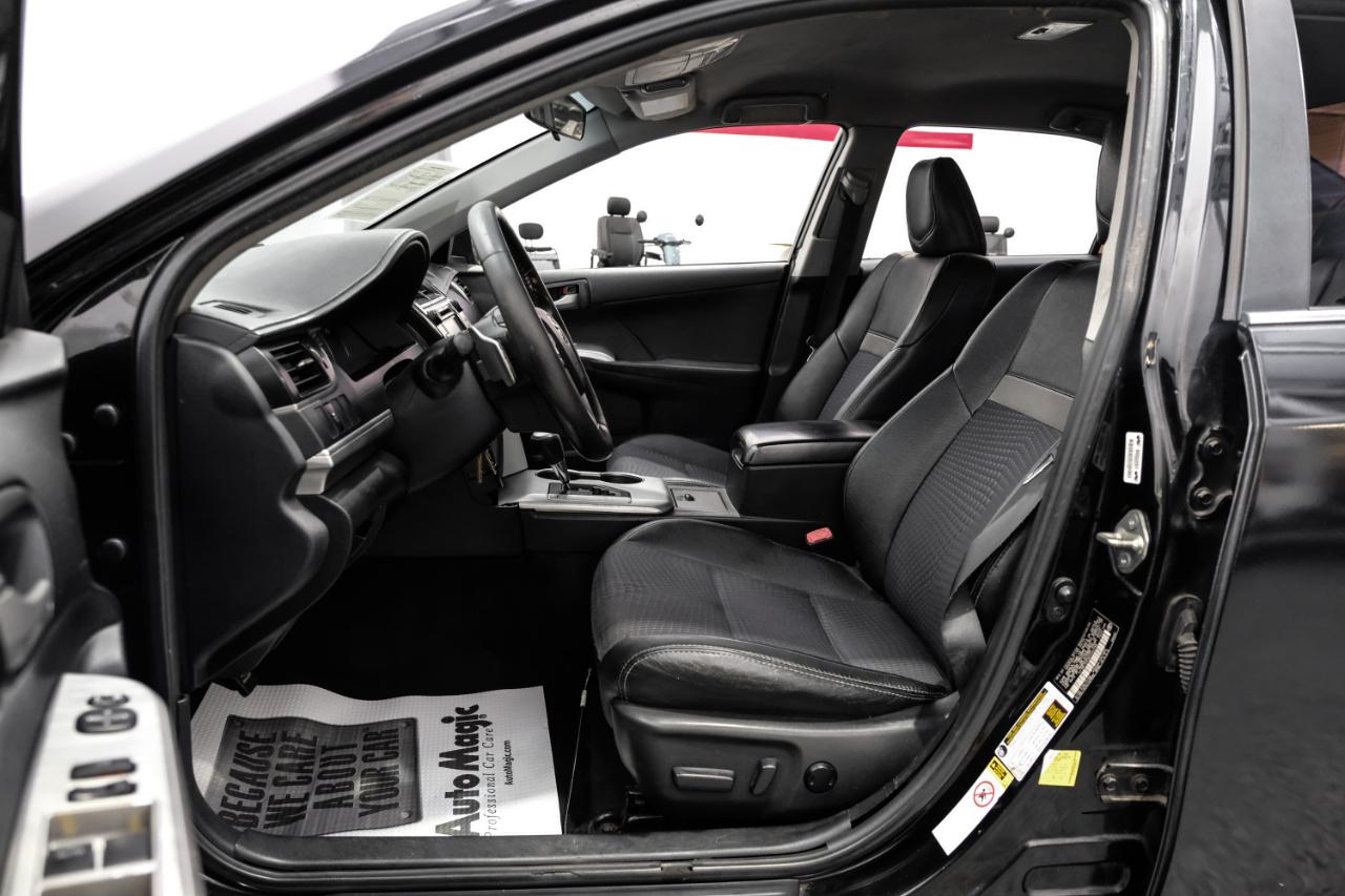 Toyota Camry 2014.5 4dr Sdn I4 Auto SE Sport (Natl) 2014