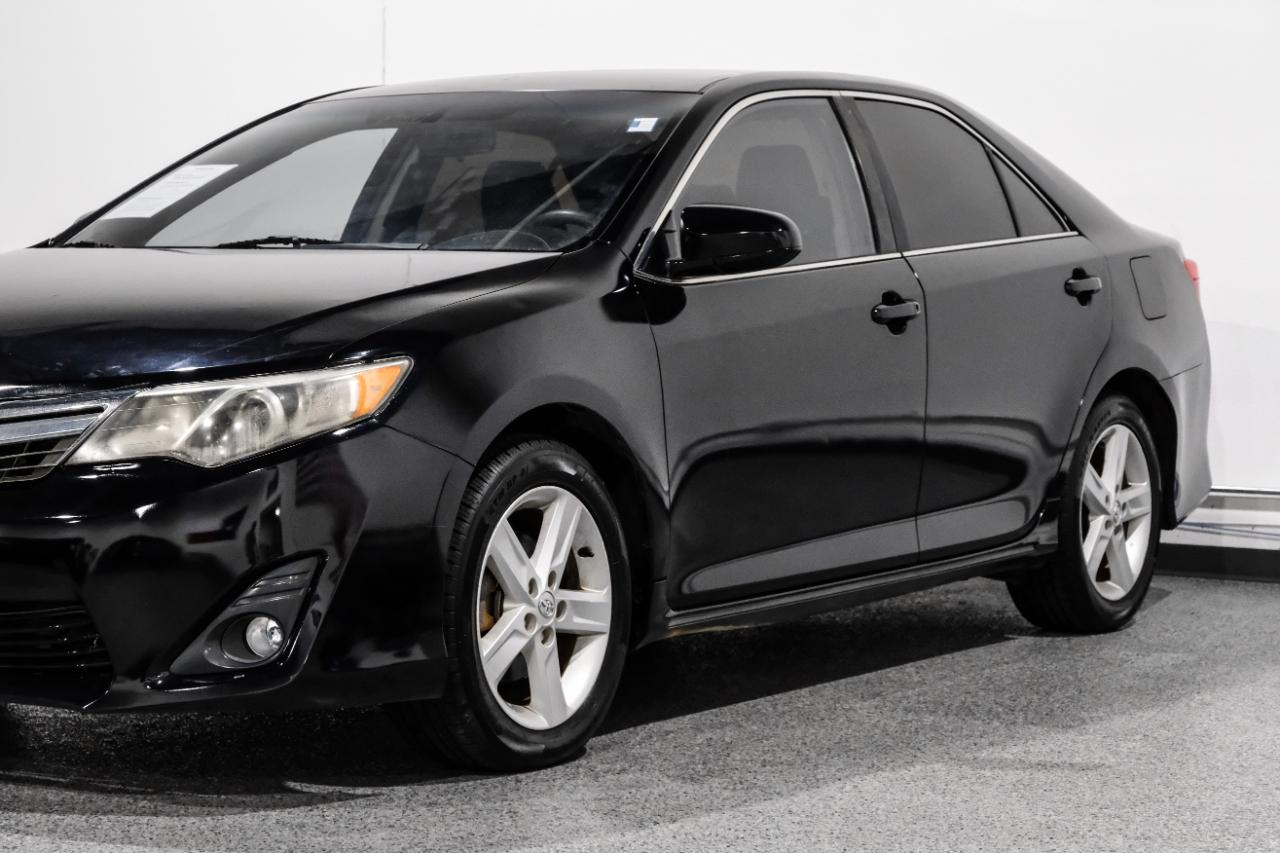 Toyota Camry 2014.5 4dr Sdn I4 Auto SE Sport (Natl) 2014