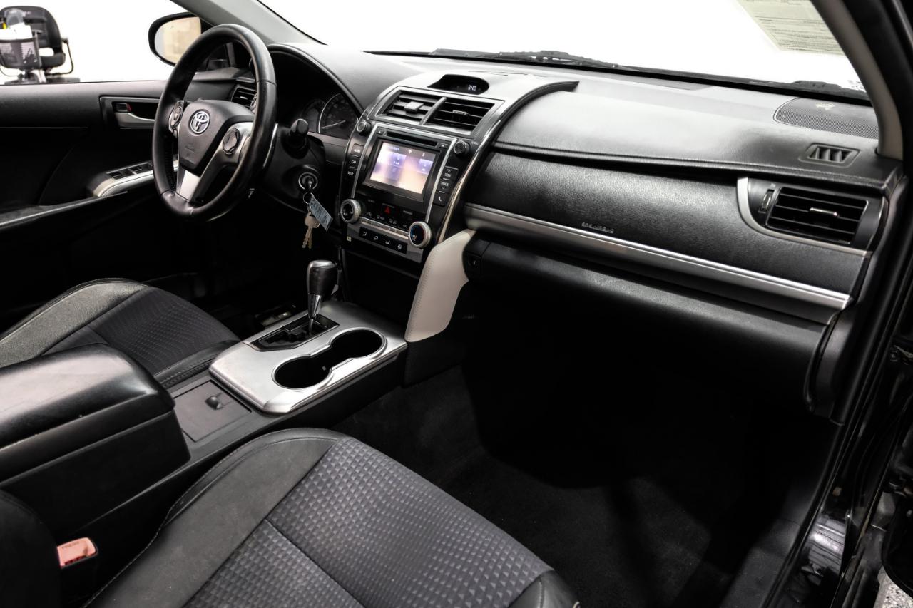 Toyota Camry 2014.5 4dr Sdn I4 Auto SE Sport (Natl) 2014