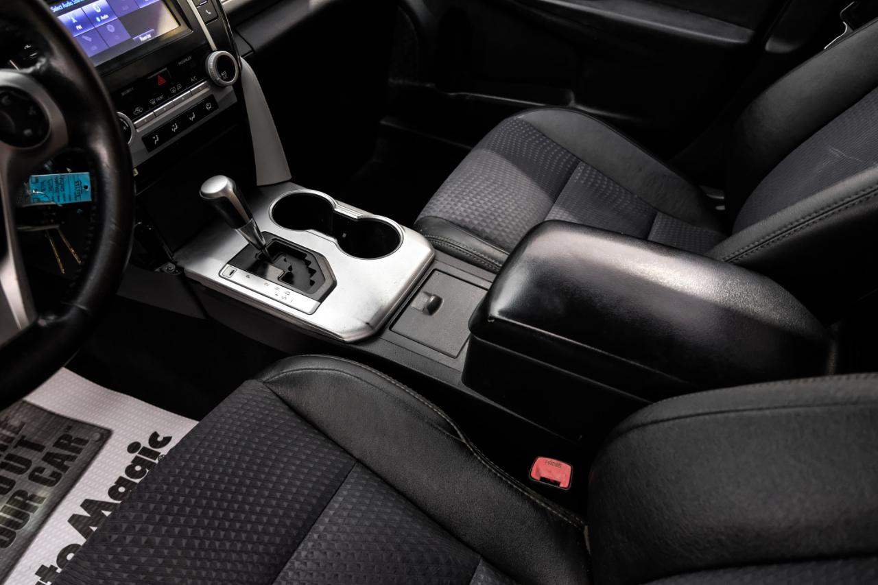 Toyota Camry 2014.5 4dr Sdn I4 Auto SE Sport (Natl) 2014