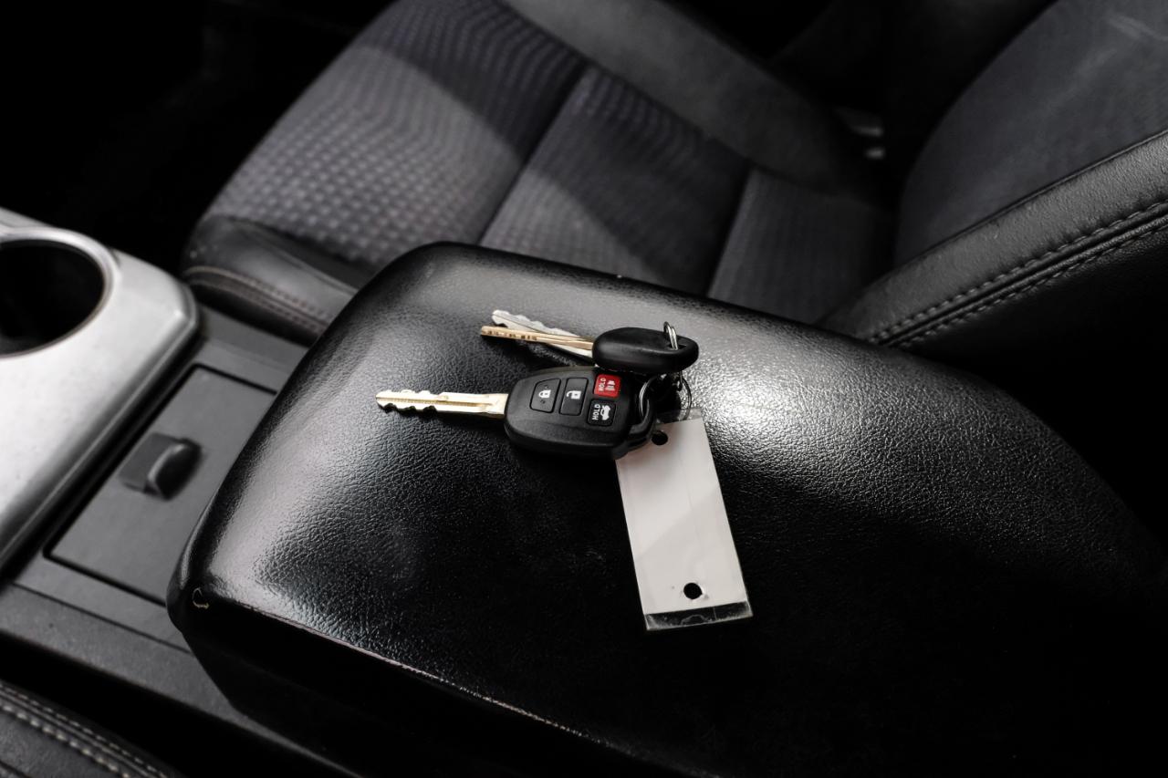 Toyota Camry 2014.5 4dr Sdn I4 Auto SE Sport (Natl) 2014