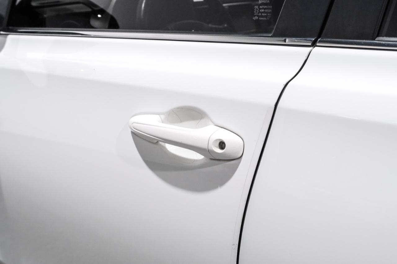 Toyota RAV4 LE FWD (Natl) 2018