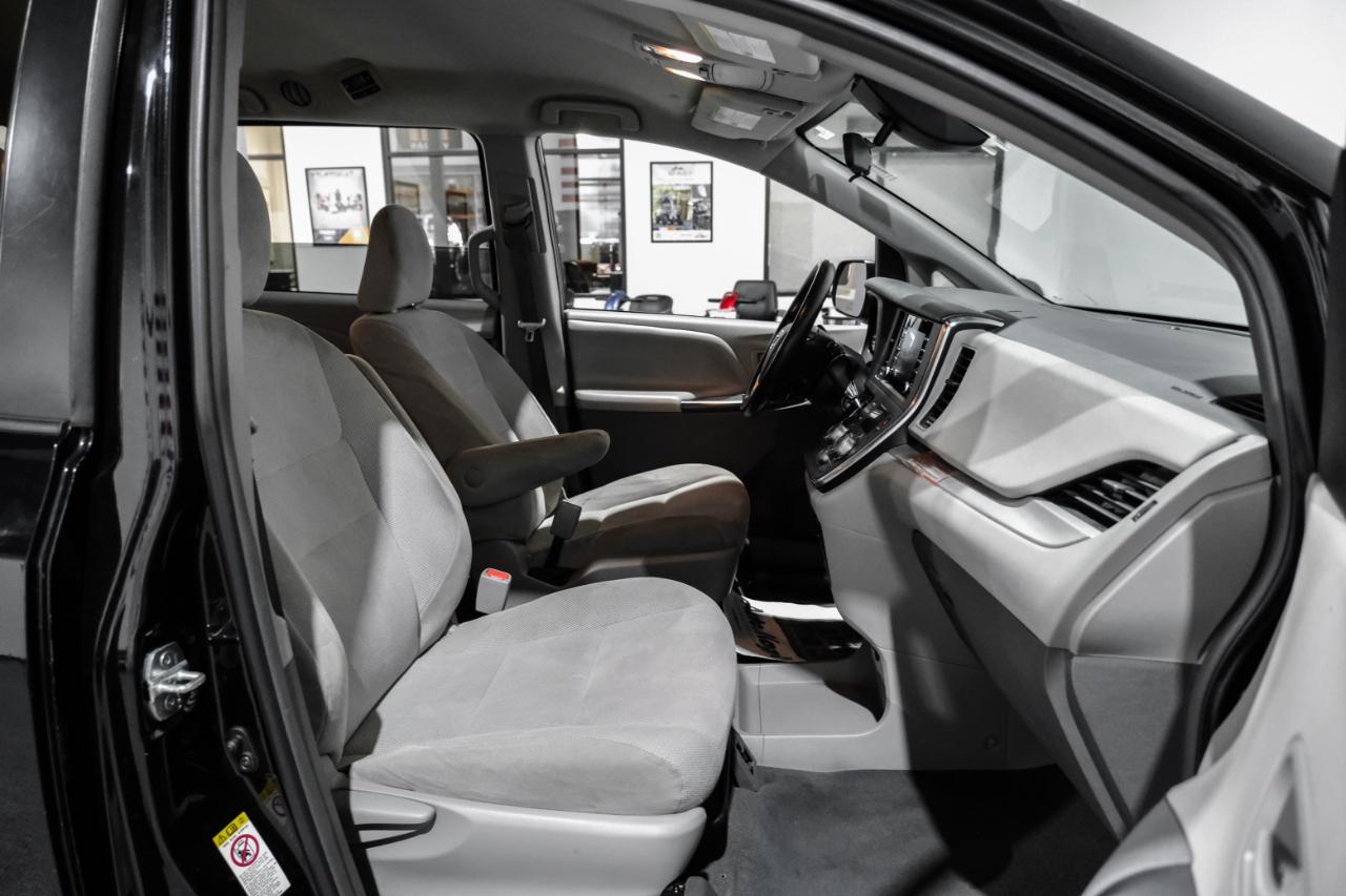 Toyota Sienna L FWD 7-Passenger (Natl) 2019