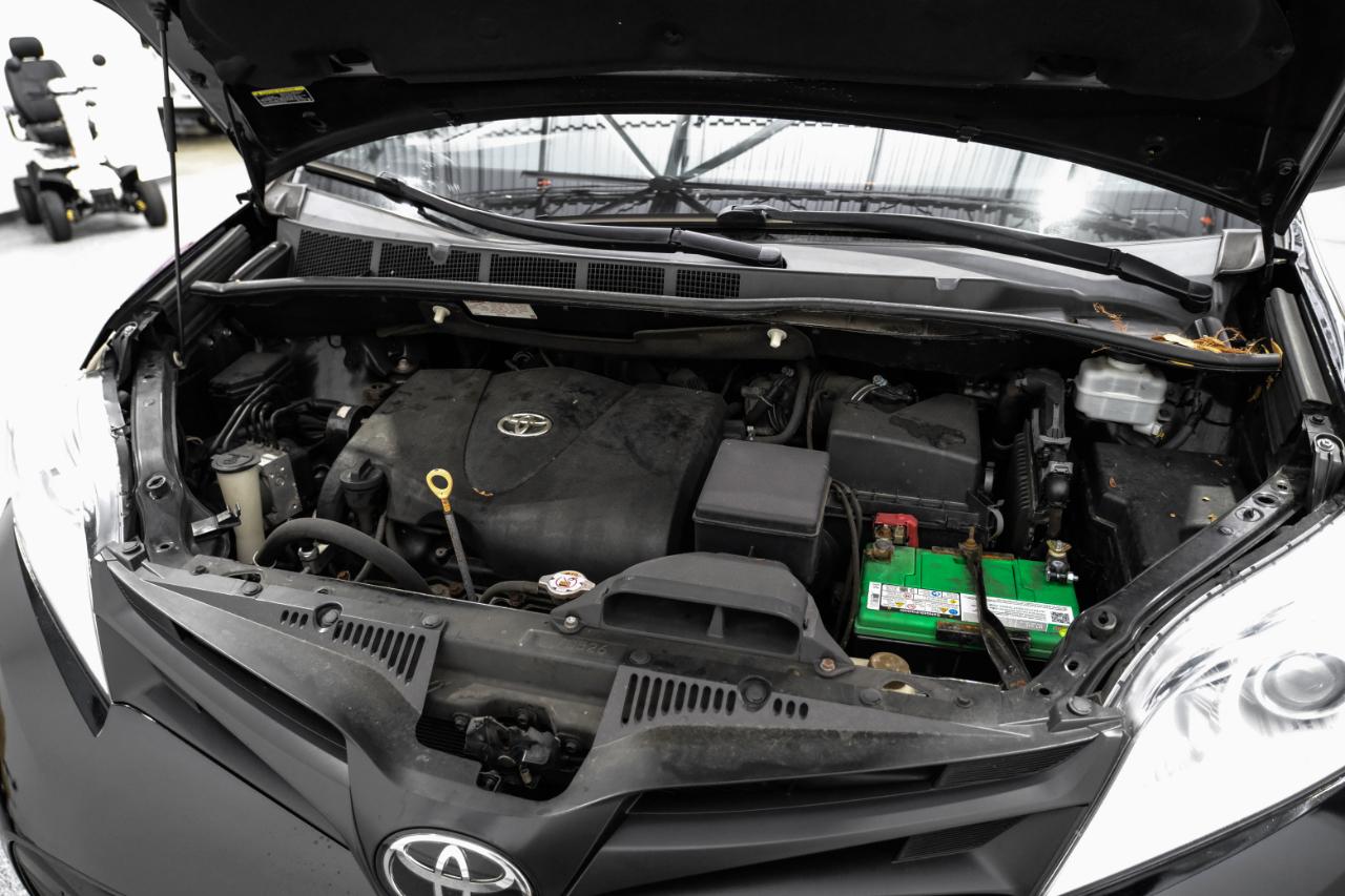 Toyota Sienna L FWD 7-Passenger (Natl) 2019