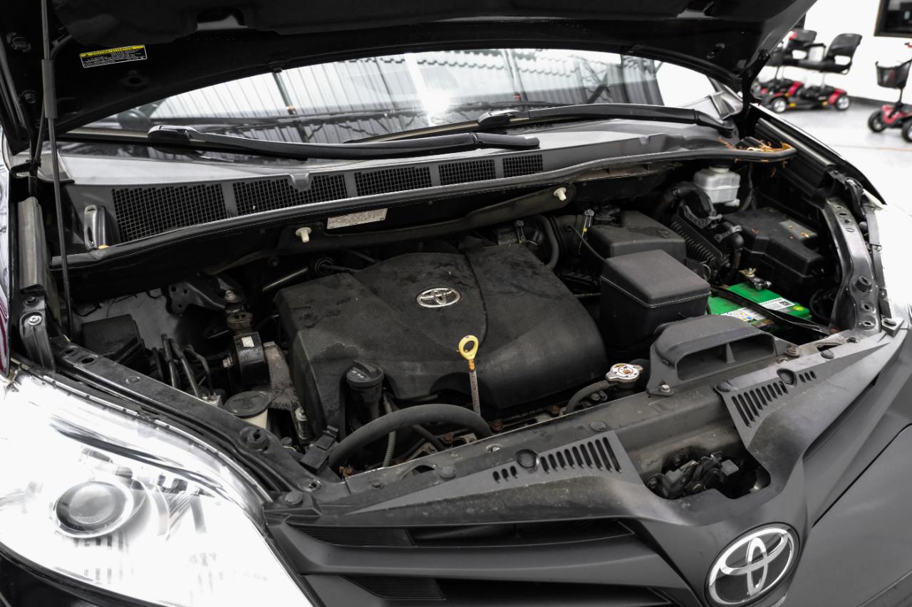 Toyota Sienna L FWD 7-Passenger (Natl) 2019