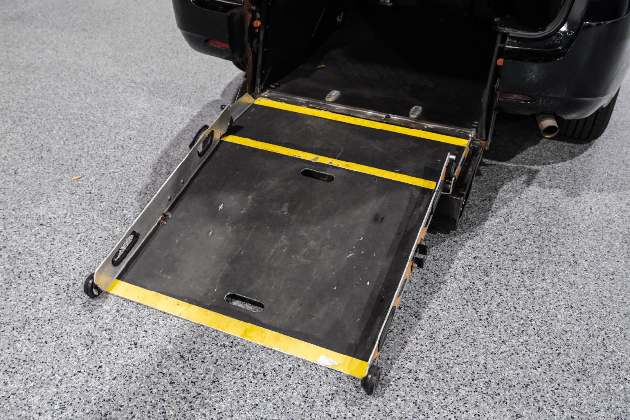 Toyota Sienna L FWD 7-Passenger (Natl) 2019