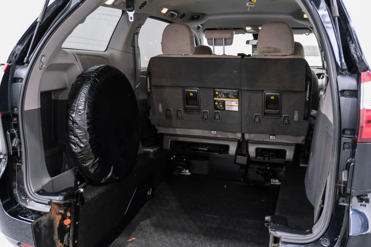 Toyota Sienna L FWD 7-Passenger (Natl) 2019