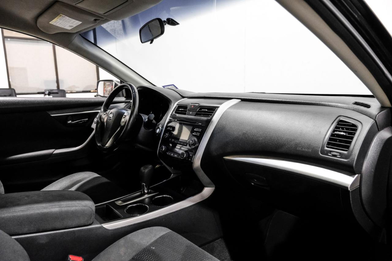 Nissan Altima 4dr Sdn I4 2.5 SV 2015
