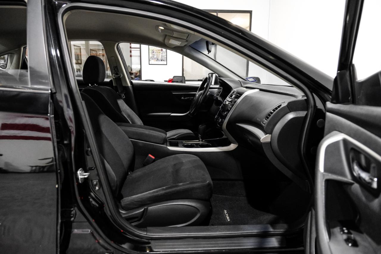 Nissan Altima 4dr Sdn I4 2.5 SV 2015
