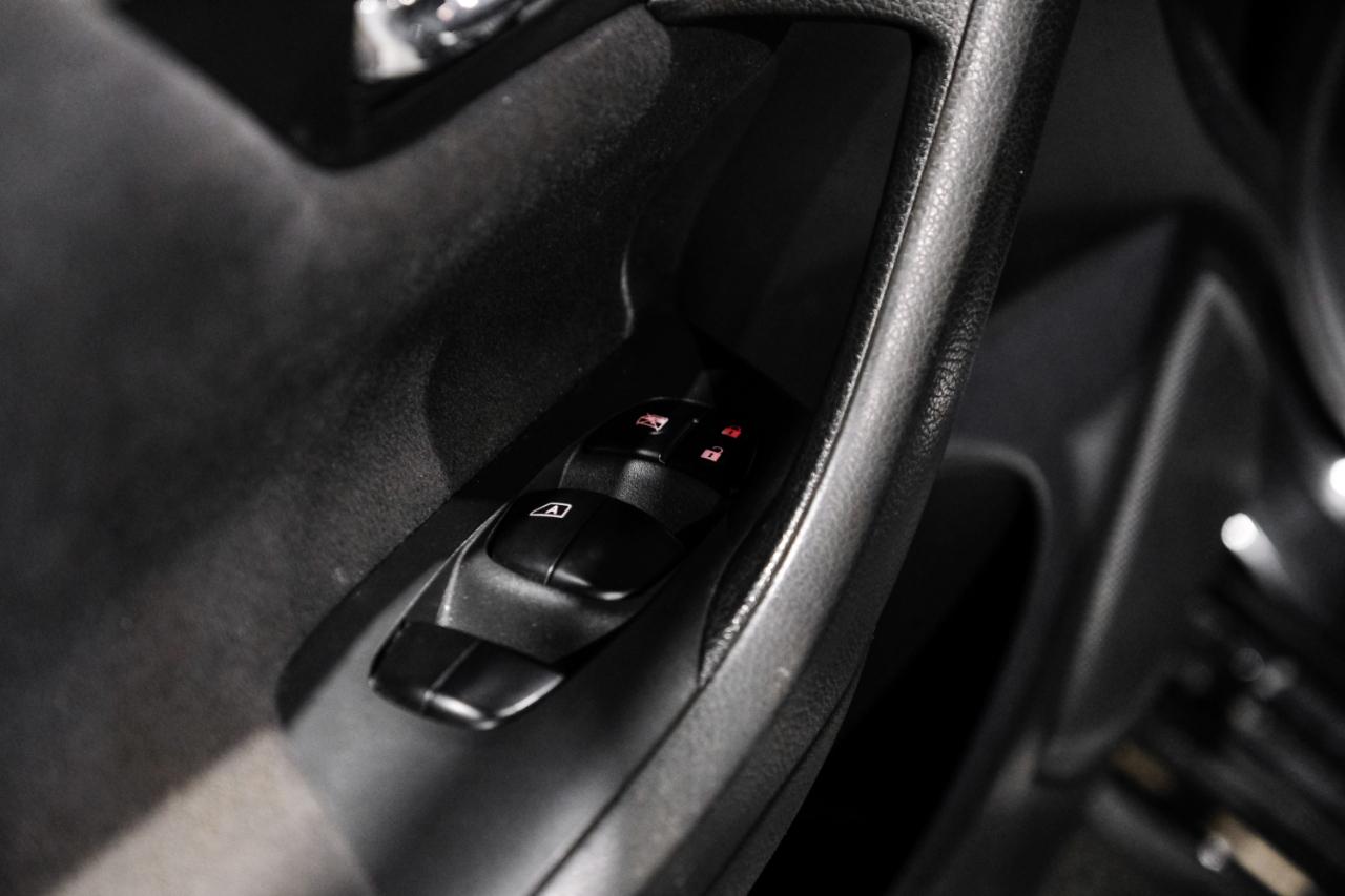 Nissan Altima 4dr Sdn I4 2.5 SV 2015