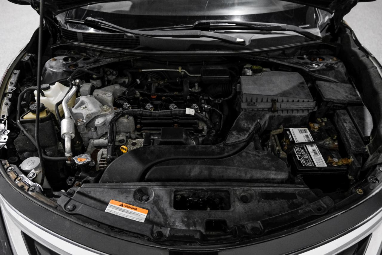 Nissan Altima 4dr Sdn I4 2.5 SV 2015
