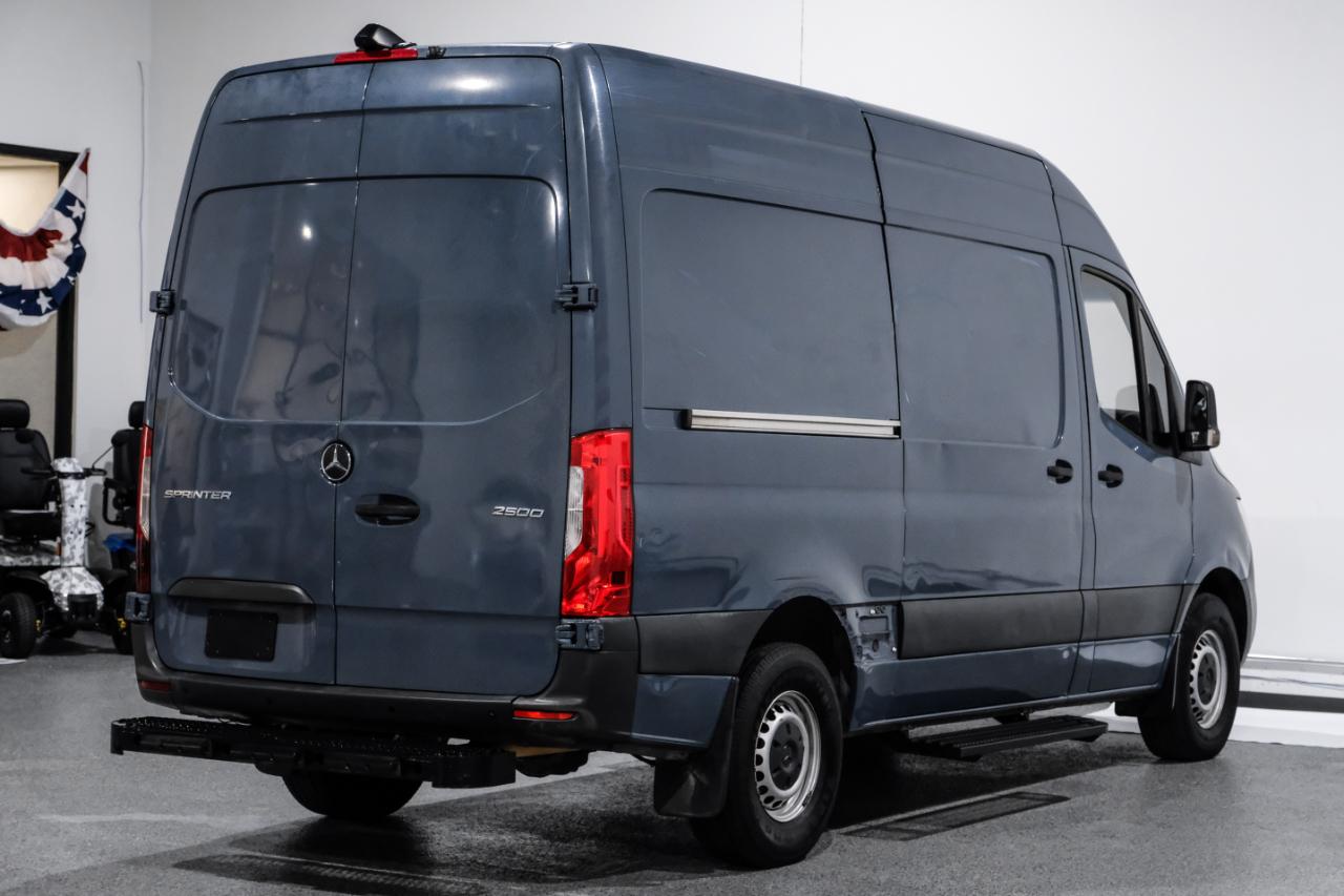 Mercedes-Benz Sprinter Van 2500 Standard Roof V6 144" RWD 2019