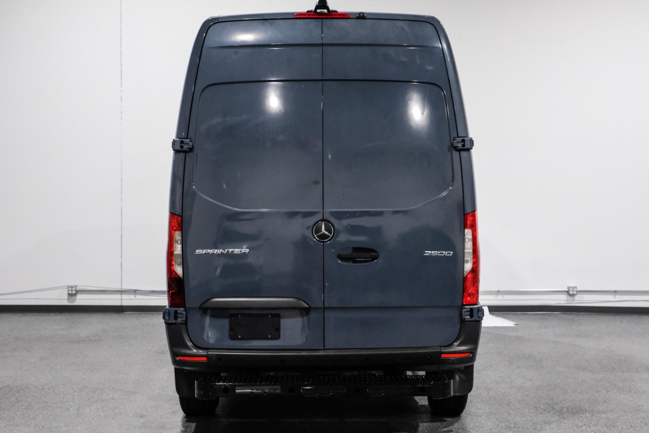 Mercedes-Benz Sprinter Van 2500 Standard Roof V6 144" RWD 2019
