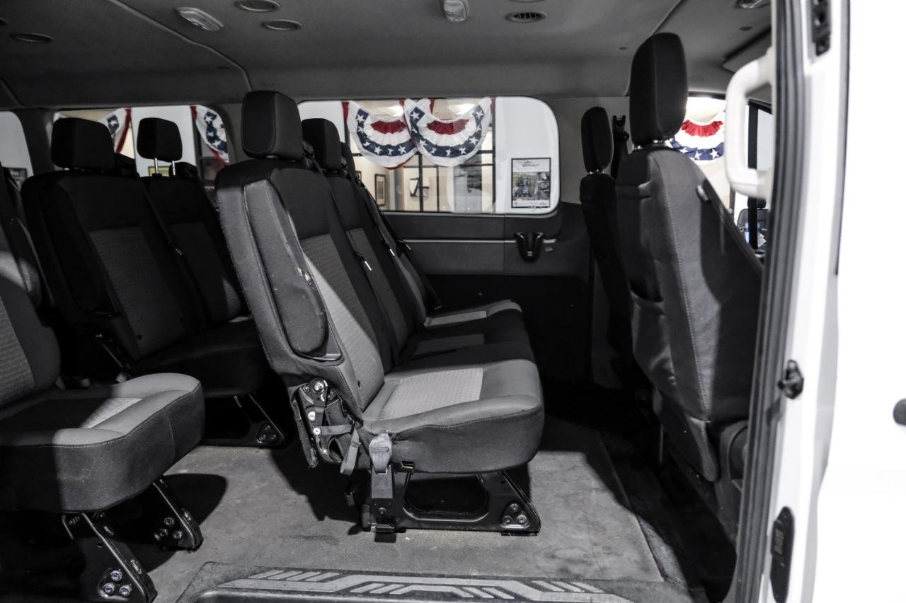Ford Transit Passenger Wagon T-350 148" Low Roof XLT RWD 2020