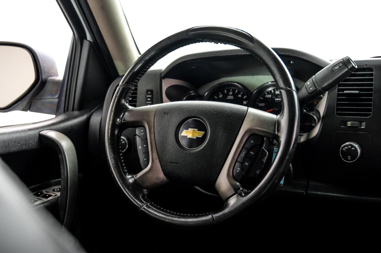 Chevrolet Silverado 1500 4WD Crew Cab 143.5" LT 2011