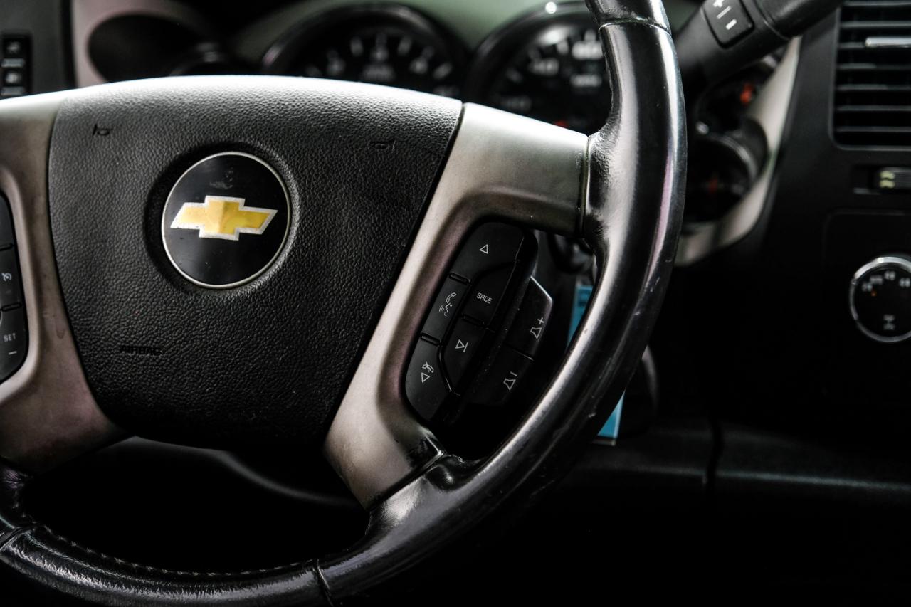 Chevrolet Silverado 1500 4WD Crew Cab 143.5" LT 2011