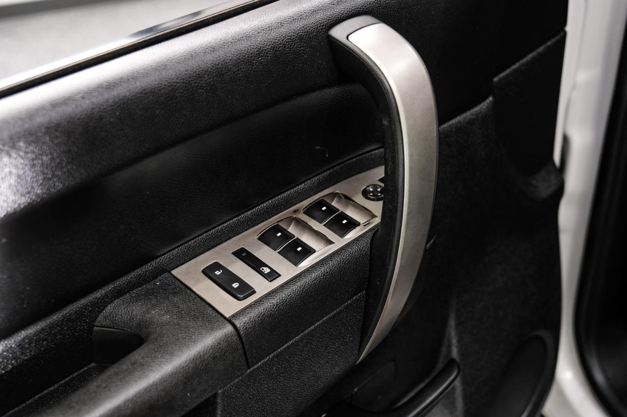 Chevrolet Silverado 1500 4WD Crew Cab 143.5" LT 2011