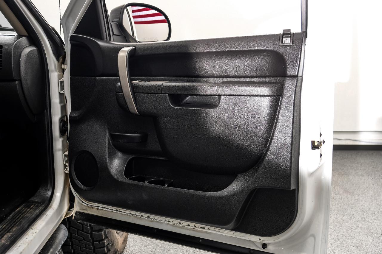 Chevrolet Silverado 1500 4WD Crew Cab 143.5" LT 2011