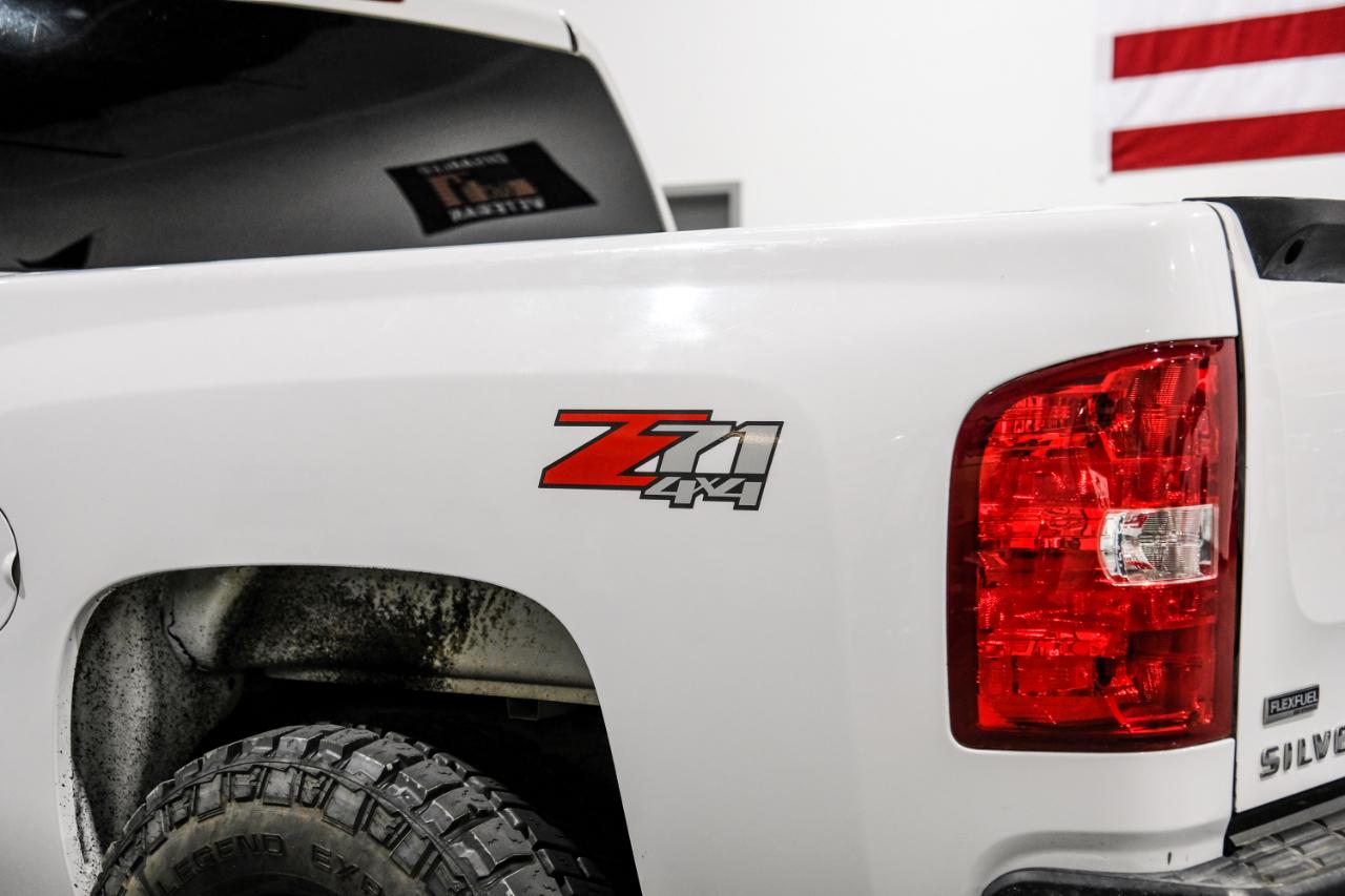 Chevrolet Silverado 1500 4WD Crew Cab 143.5" LT 2011