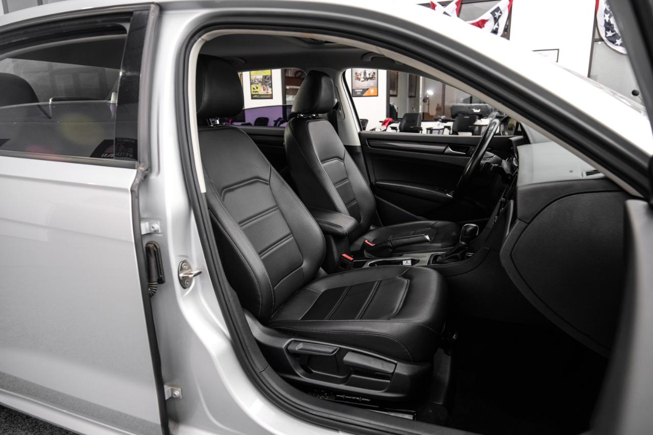 Volkswagen Passat 2.0T R-Line Auto 2020