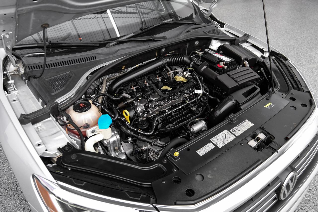 Volkswagen Passat 2.0T R-Line Auto 2020