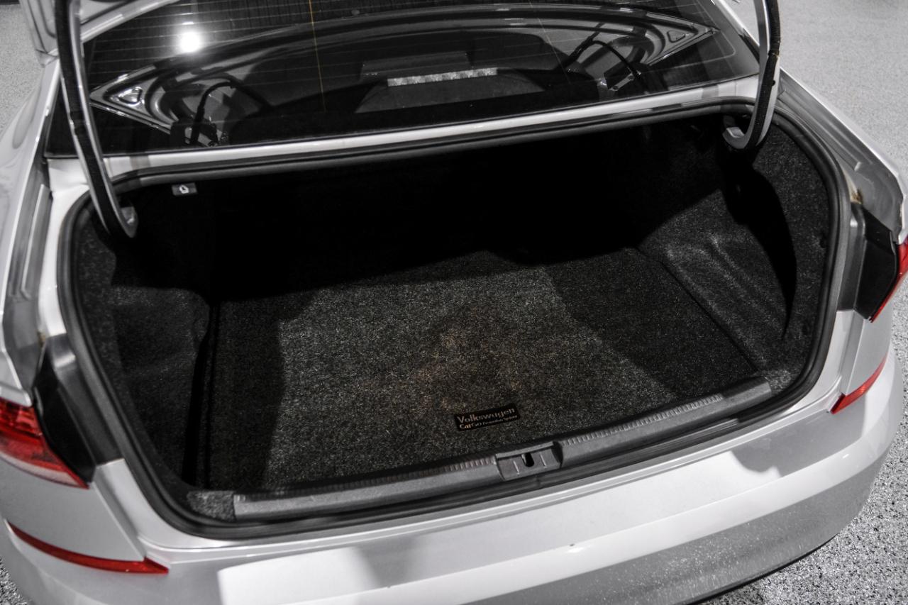 Volkswagen Passat 2.0T R-Line Auto 2020