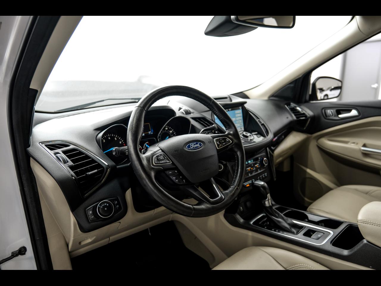 Ford Escape Titanium 4WD 2018
