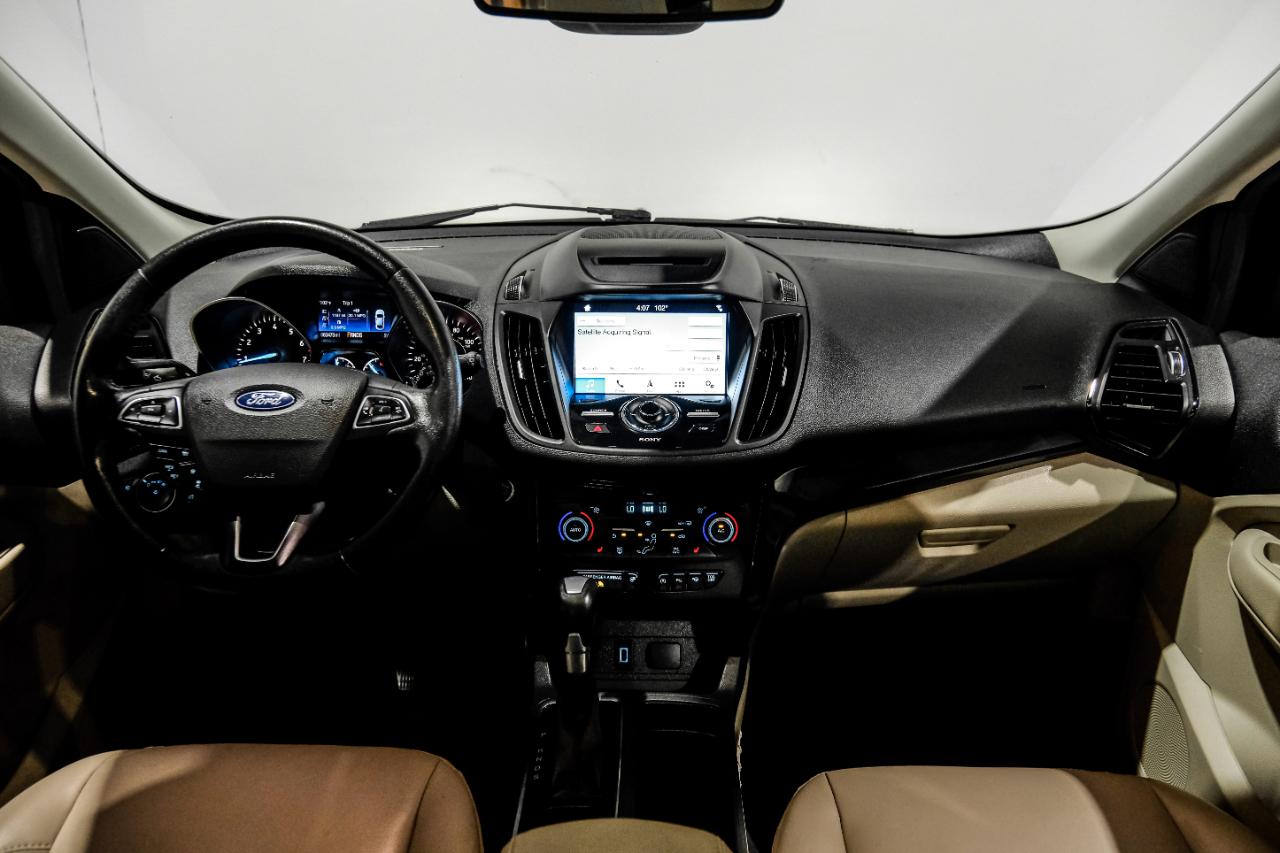 Ford Escape Titanium 4WD 2018