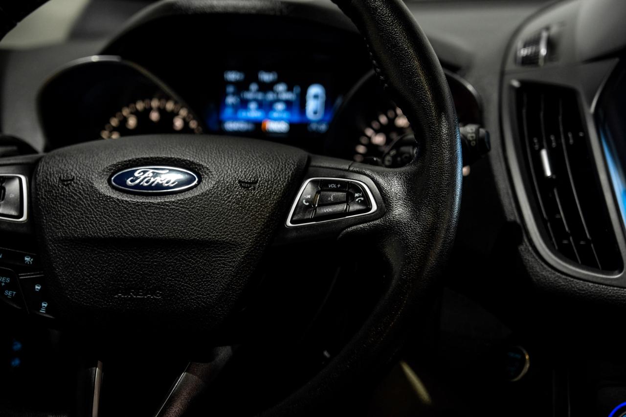 Ford Escape Titanium 4WD 2018