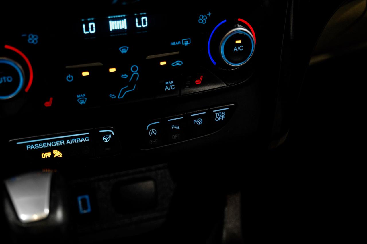 Ford Escape Titanium 4WD 2018