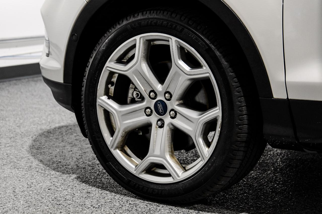 Ford Escape Titanium 4WD 2018