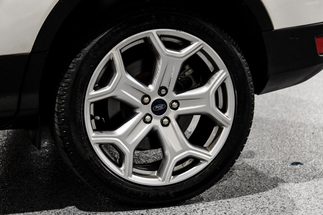 Ford Escape Titanium 4WD 2018