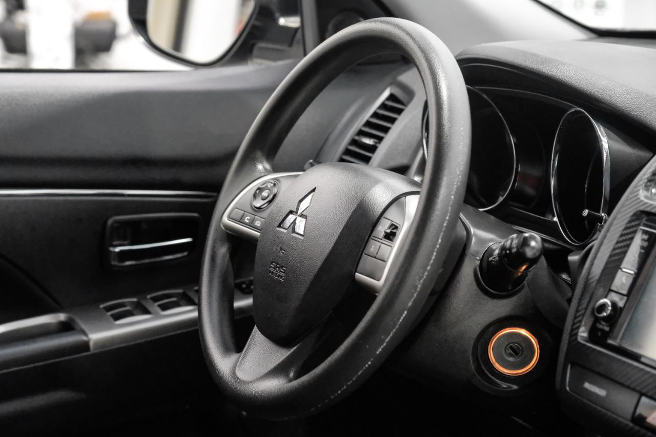 Mitsubishi Outlander Sport ES 2.0 CVT 2019