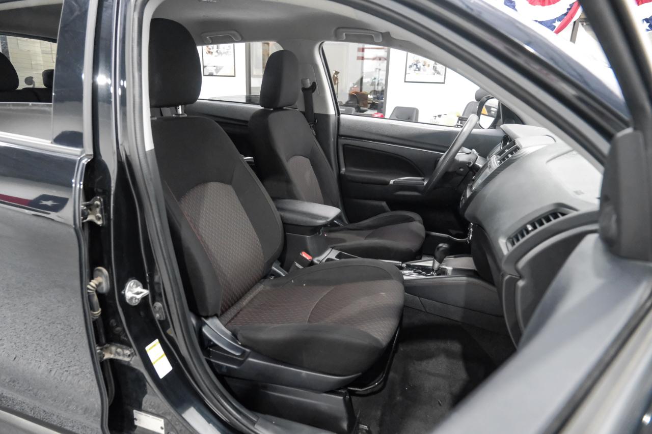 Mitsubishi Outlander Sport ES 2.0 CVT 2019