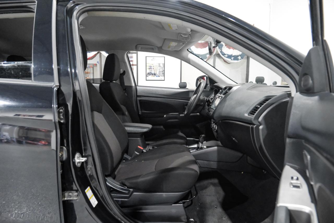 Mitsubishi Outlander Sport ES 2.0 CVT 2019