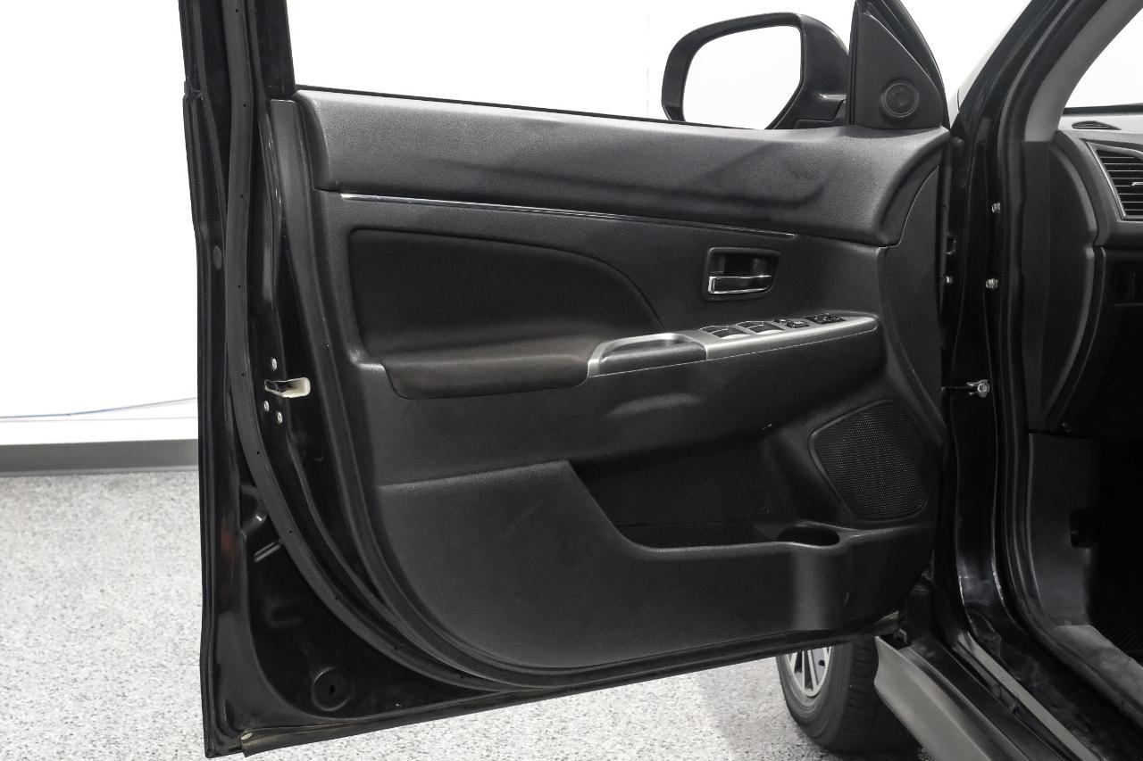 Mitsubishi Outlander Sport ES 2.0 CVT 2019