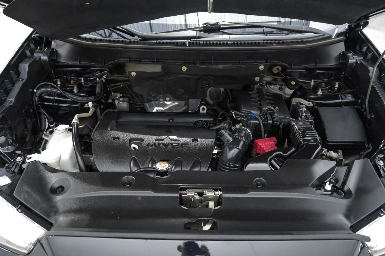 Mitsubishi Outlander Sport ES 2.0 CVT 2019