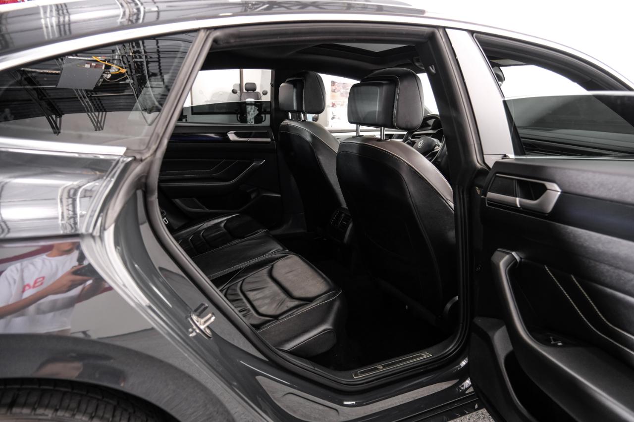 Volkswagen Arteon SEL R-Line 4MOTION 2021