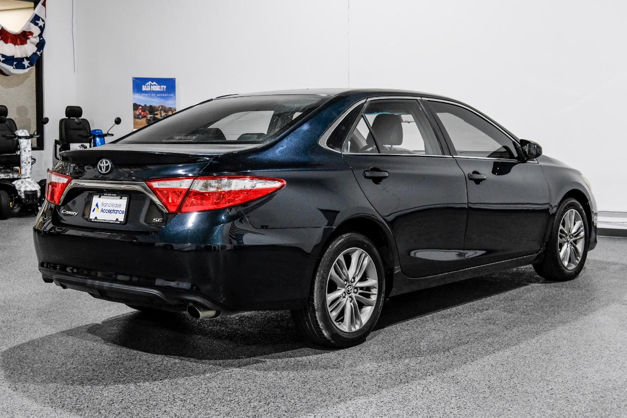 Toyota Camry 4dr Sdn I4 Auto SE (Natl) *Ltd Avail* 2015