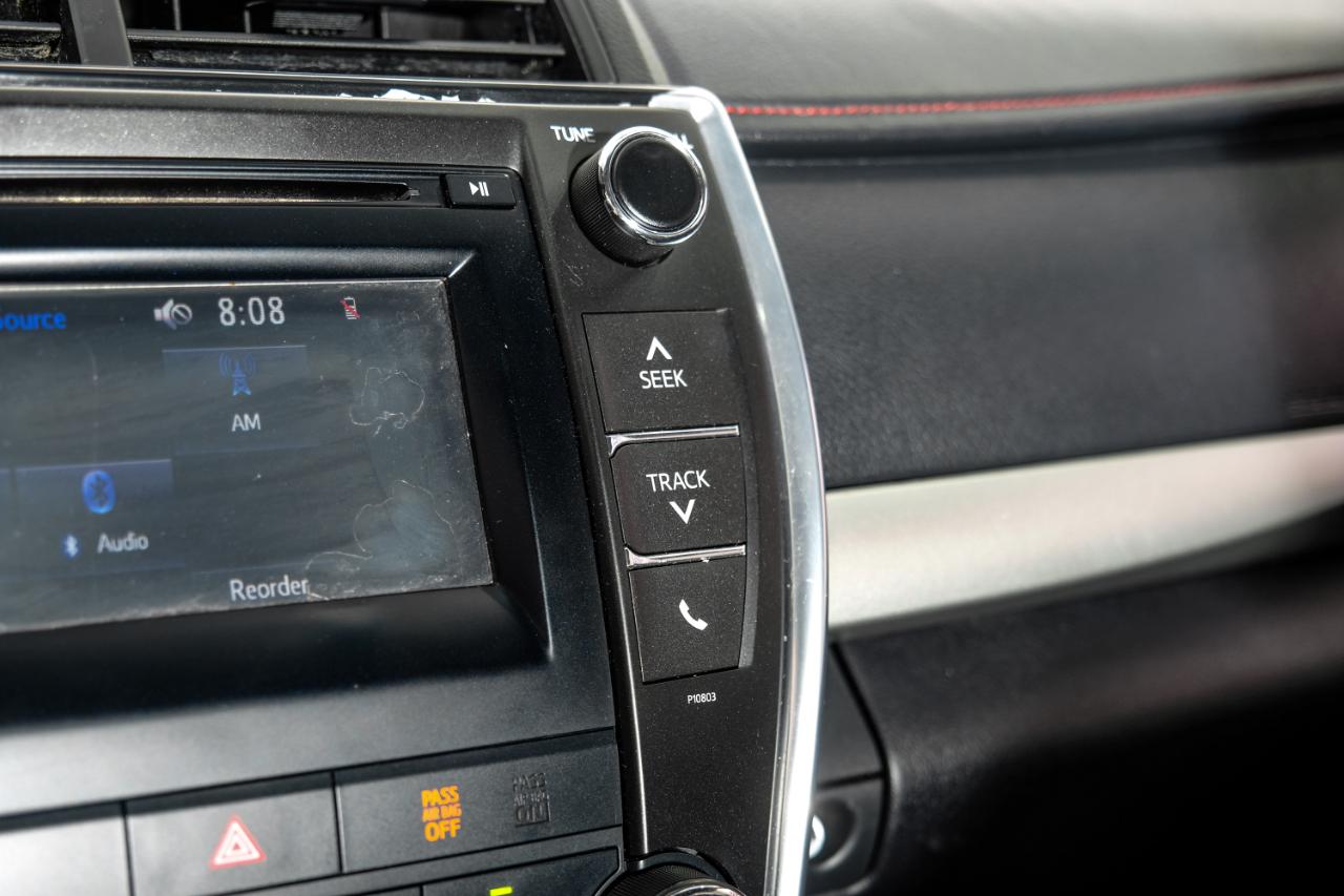 Toyota Camry 4dr Sdn I4 Auto SE (Natl) *Ltd Avail* 2015