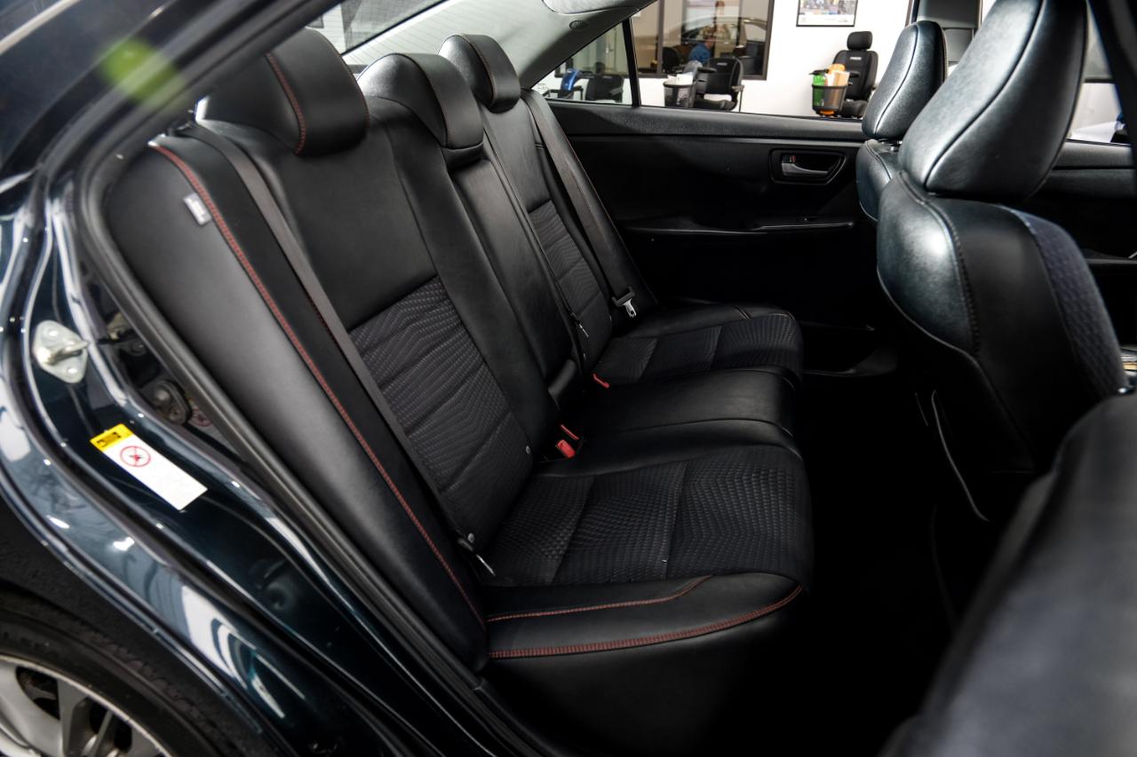 Toyota Camry 4dr Sdn I4 Auto SE (Natl) *Ltd Avail* 2015