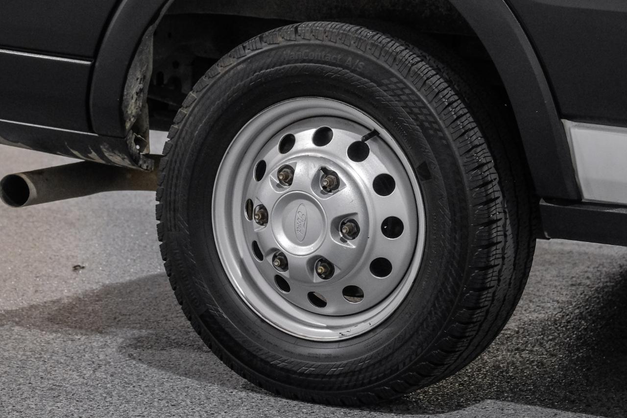 Ford Transit Passenger Wagon T-350 148" Low Roof XLT AWD 2022