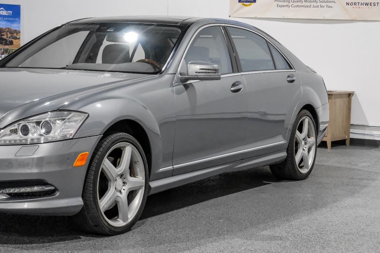 Mercedes-Benz S-Class 4dr Sdn S 550 RWD 2011