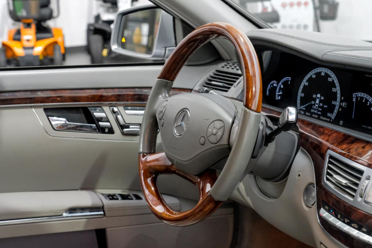 Mercedes-Benz S-Class 4dr Sdn S 550 RWD 2011