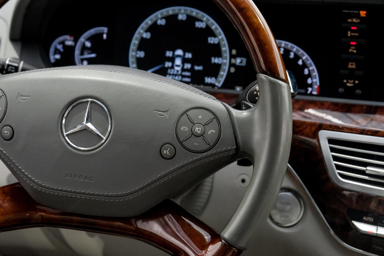 Mercedes-Benz S-Class 4dr Sdn S 550 RWD 2011