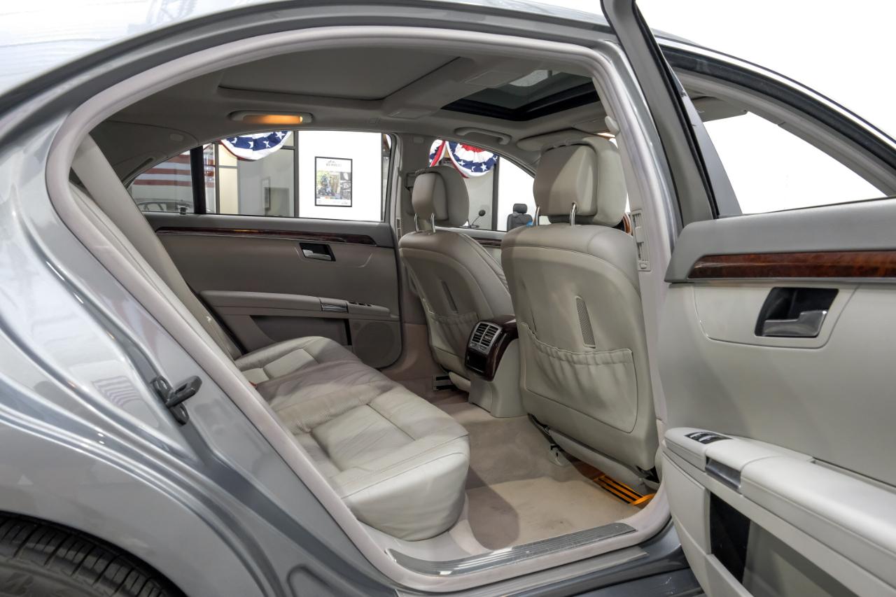Mercedes-Benz S-Class 4dr Sdn S 550 RWD 2011