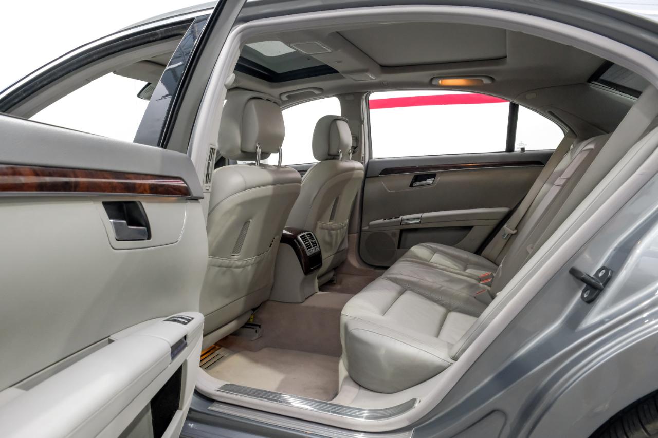 Mercedes-Benz S-Class 4dr Sdn S 550 RWD 2011