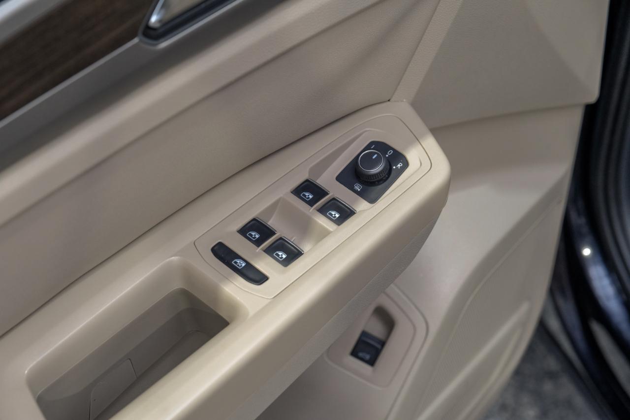 Volkswagen Atlas 3.6L V6 SE w/Technology FWD 2019