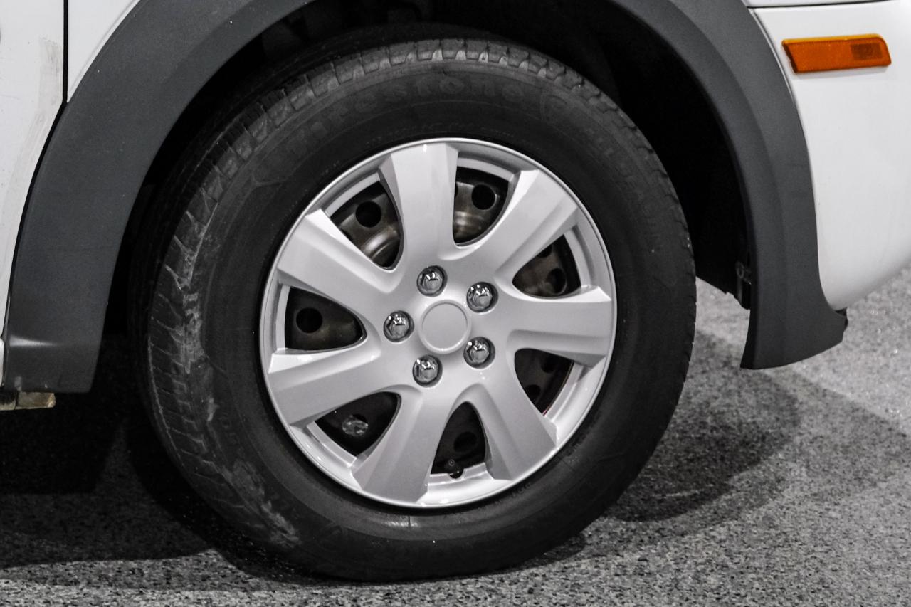 Ford Transit Connect 114.6" XLT w/o side or rear door glass 2013