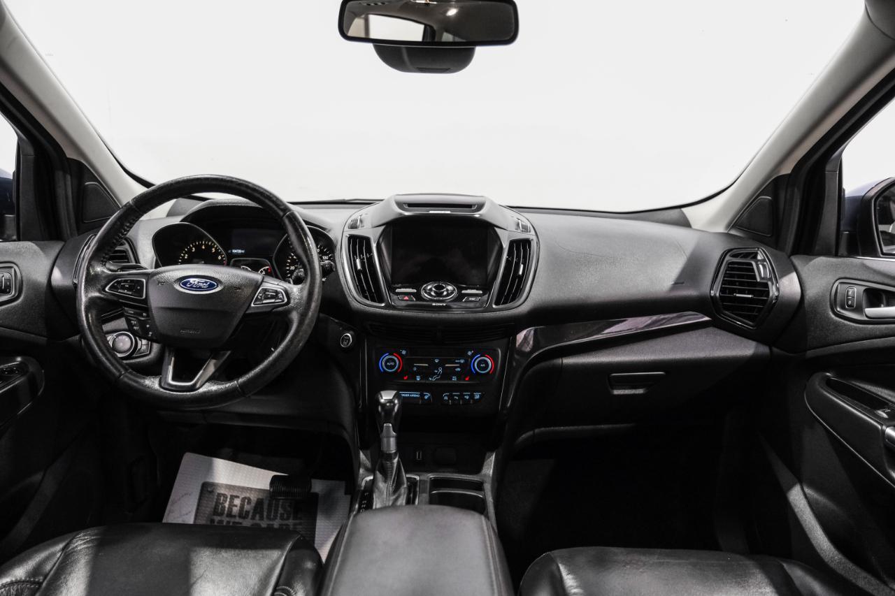 Ford Escape Titanium 4WD 2018
